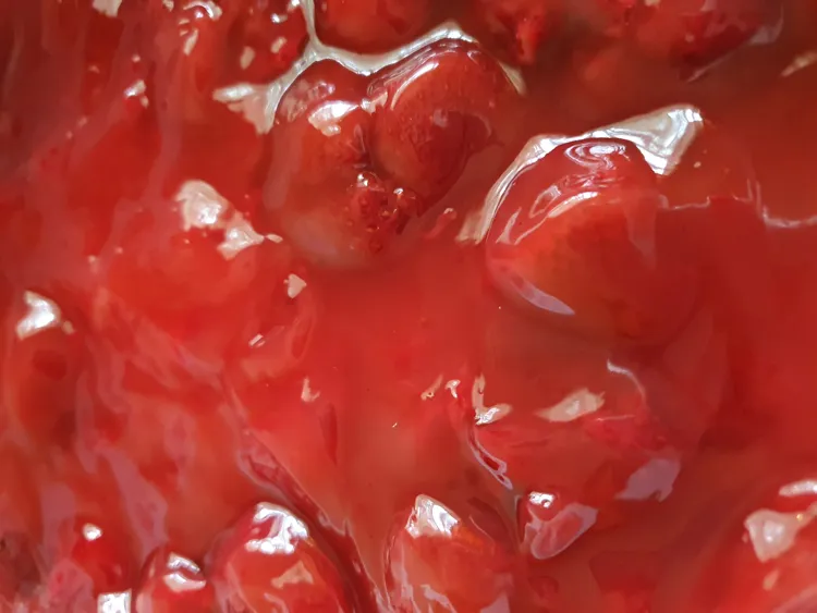 20221022_130355_750x750.webp Strawberry Topping - Image 1