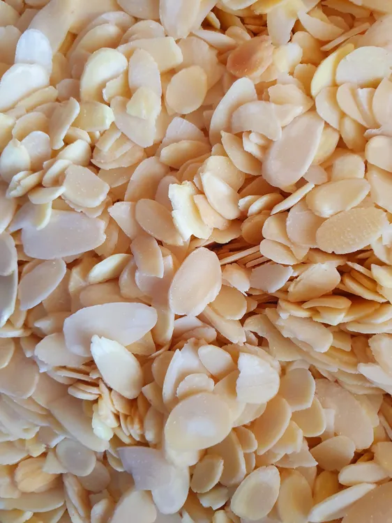 20230706_142435_750x750.webp Almond Flakes - Image 1
